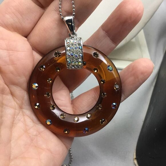 Austrian crystal Lucite Long Silver Necklace - Picture 6 of 6